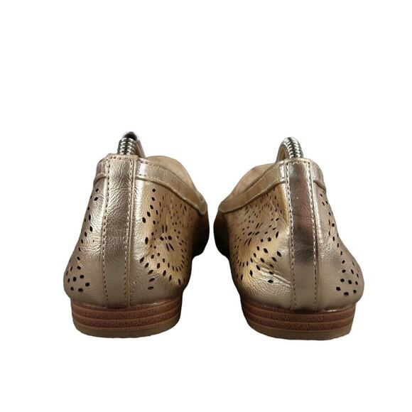Avon Shoes Womens 11 Ballet Flats Fashion Metallic Cushion Walk Slip On Cut Out - Picture 5 of 12